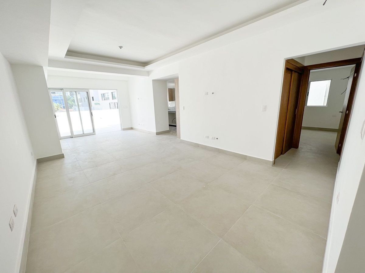 apartamentos - 🔵Alquilo apartamento 2do piso con terraza en evaristo morales 6