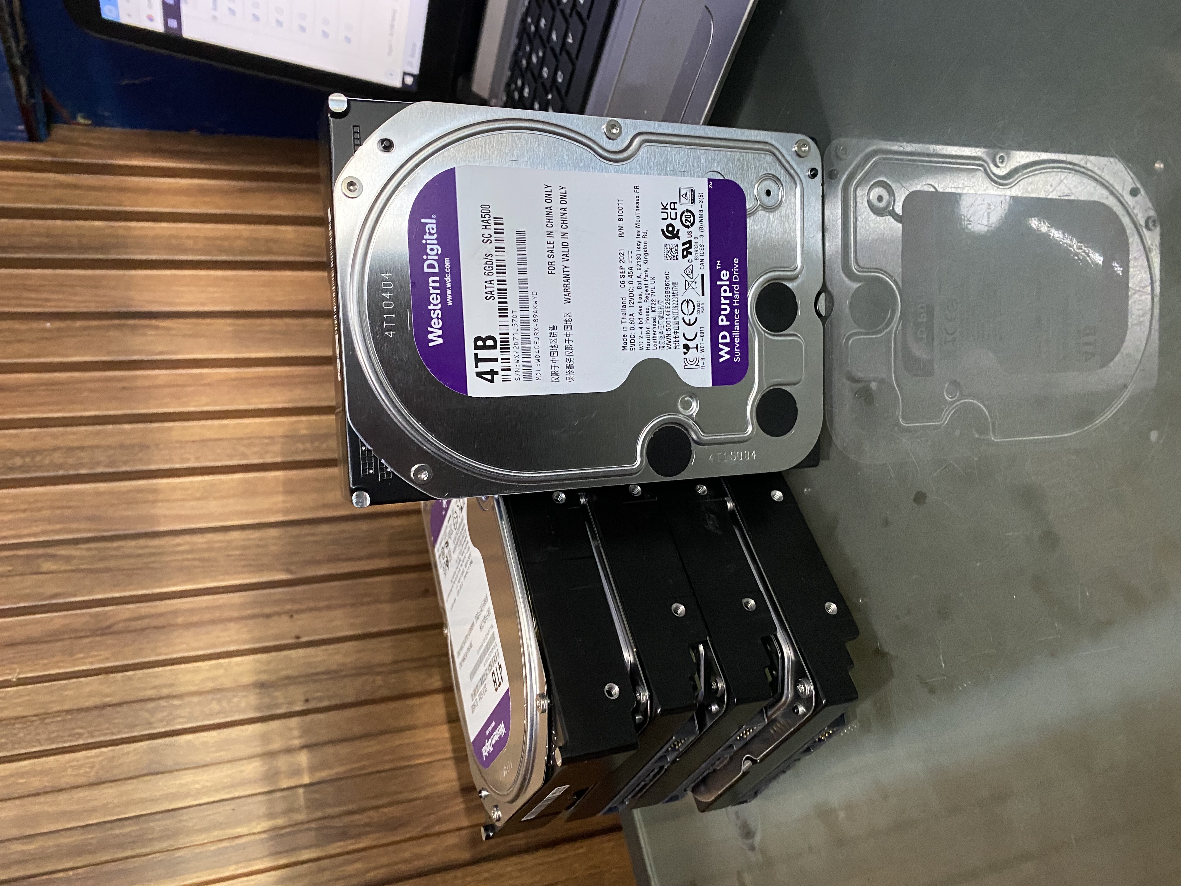 computadoras y laptops - disco sata HDD purpura 4TB  3