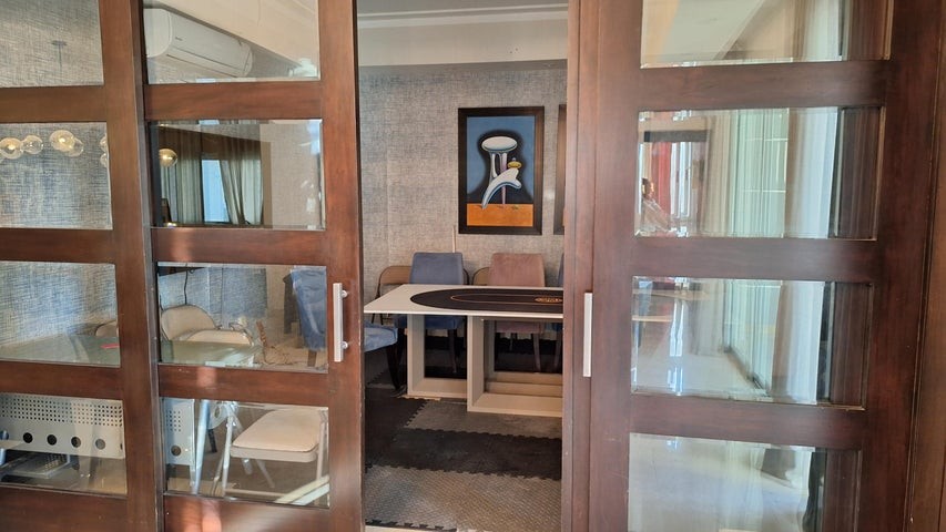 apartamentos - Apartamento en venta Naco Santo Domingo #24-1345 tres dormitorios, 3 ptos. 0