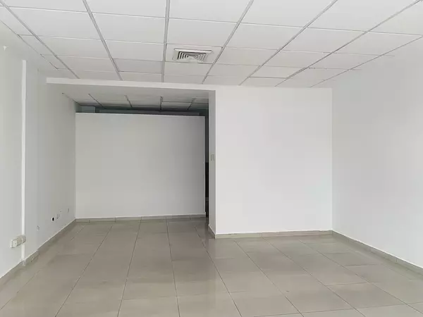 oficinas y locales comerciales - Local en Piantini  3