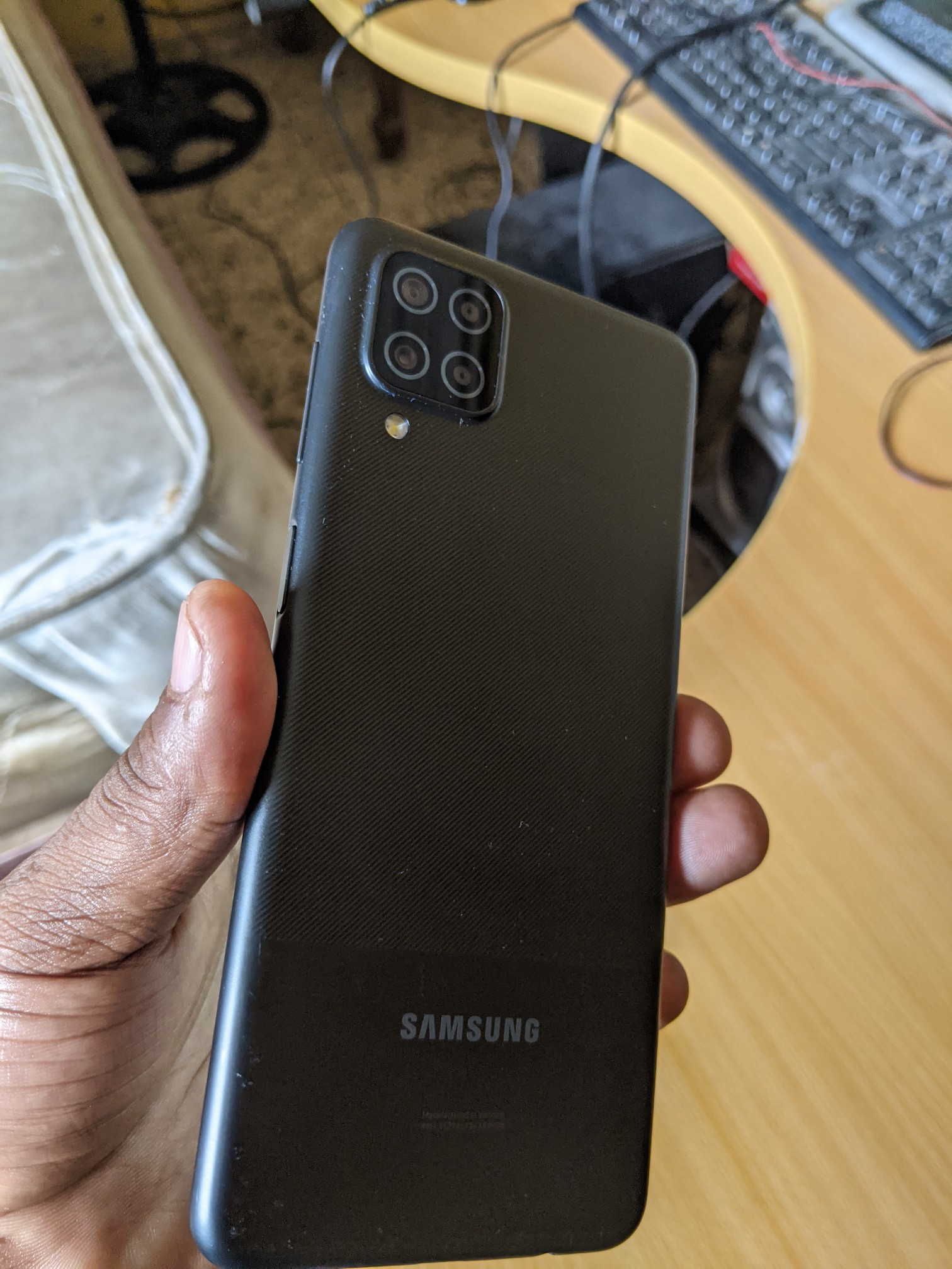 celulares y tabletas - Samsung galaxy A12 32gb cuatro cámara negro pantalla 6.5 pulgadas internacional. 1