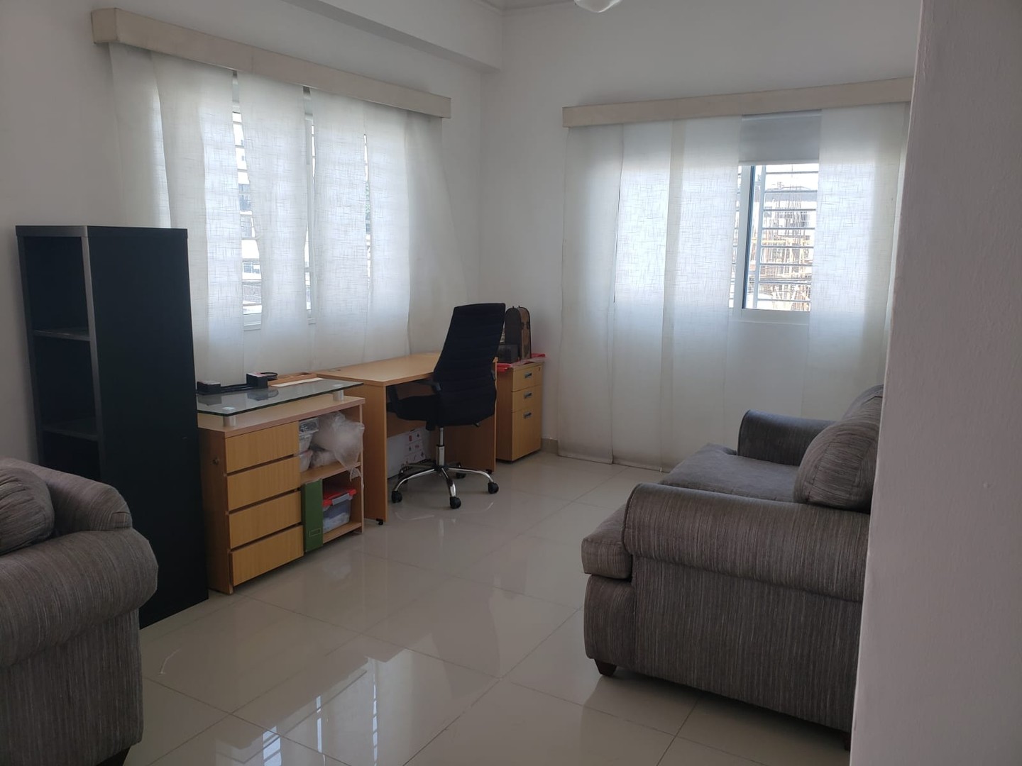 apartamentos - Apartamento 2do piso Evaristo Morales 1