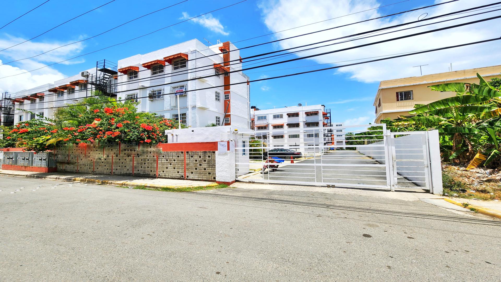 apartamentos - Apartamento en venta en Av. San Isidro