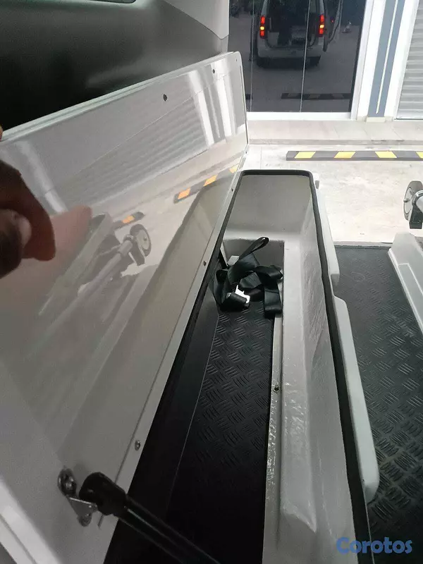 jeepetas y camionetas - HYUNDAI GRAND STAREX AMBULANCIA 2017 10