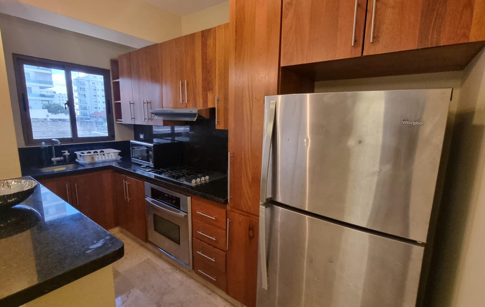apartamentos - Alquilo Apartamento Amueblado En Piantini Sin Inte 3