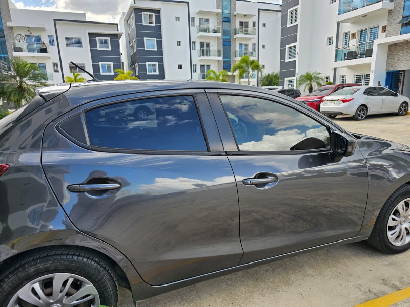 carros - Mazda demio 2017 6