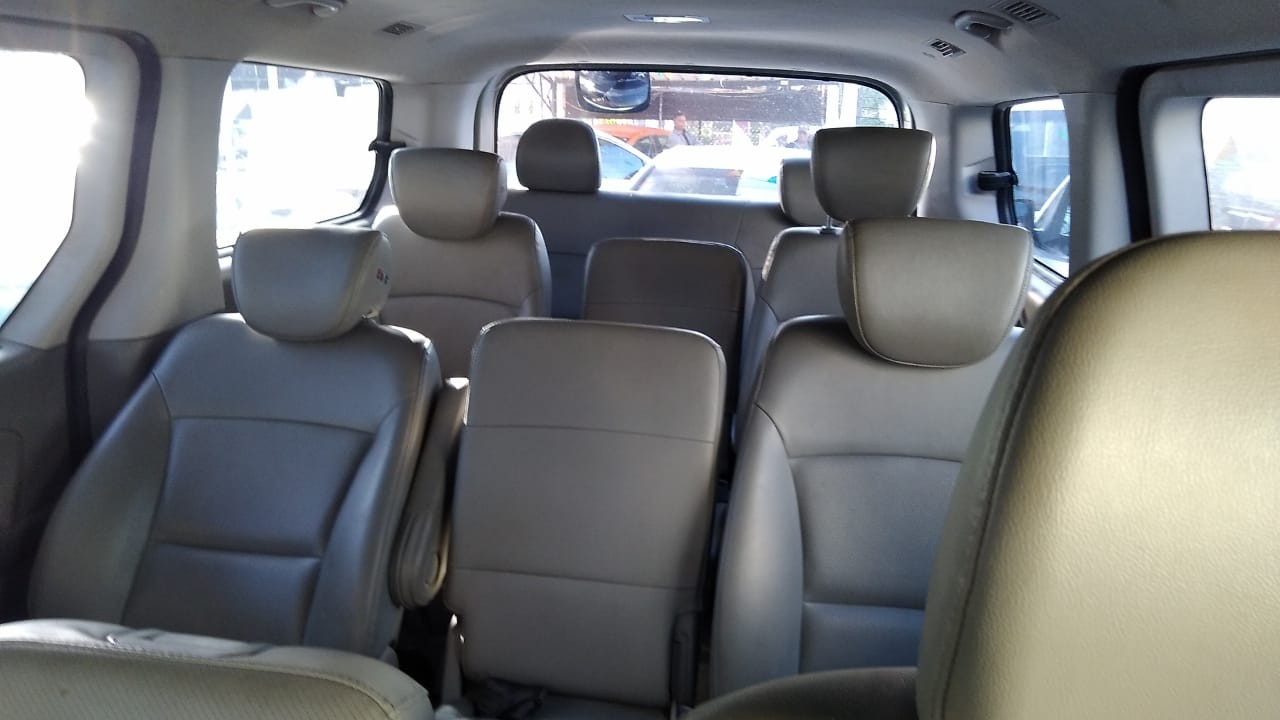 jeepetas y camionetas - HYUNDAI STAREX 2017 GRISDESDE: RD$1,295,100.00 4