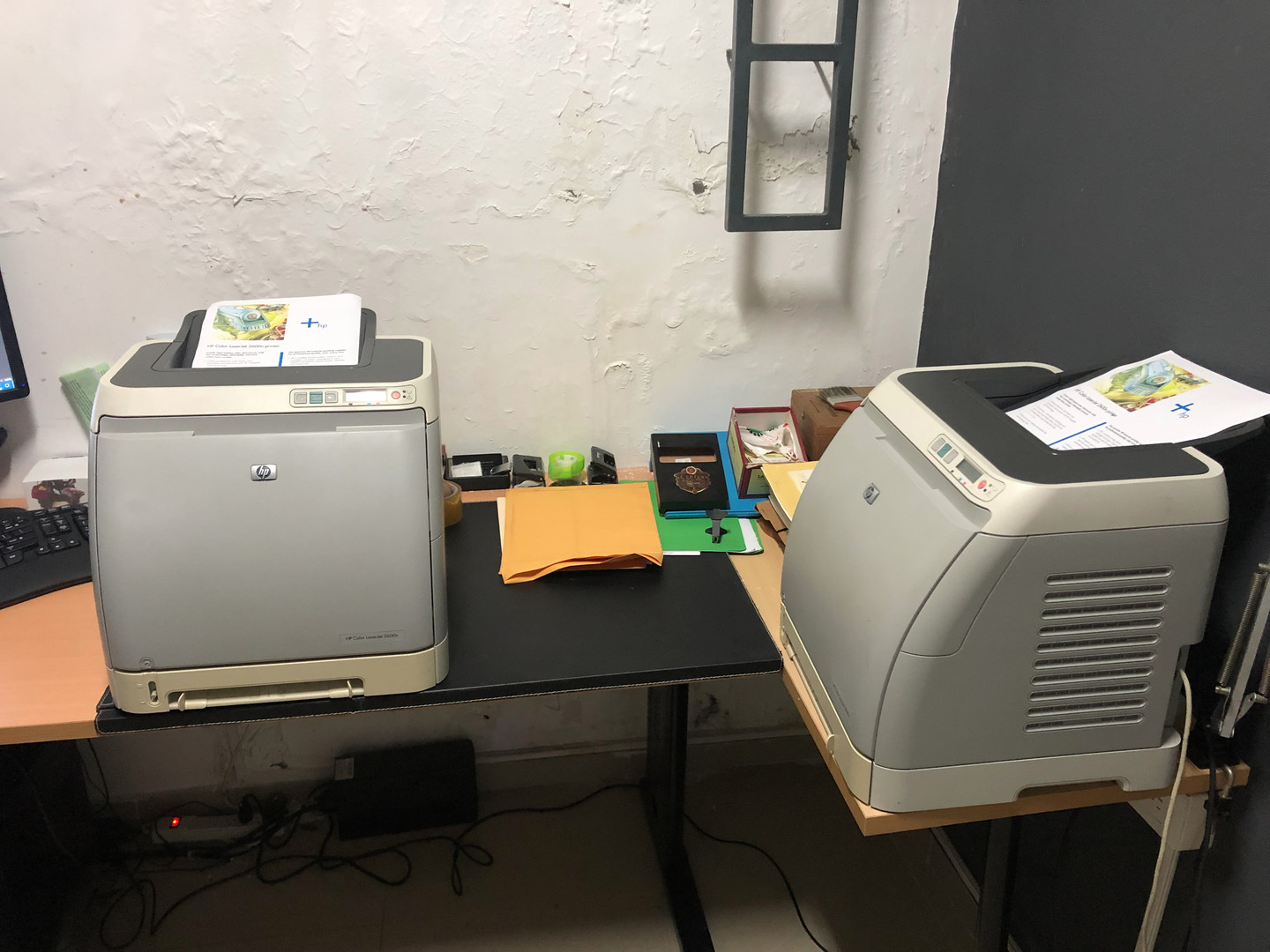 impresoras y scanners - DOS (2) IMPRESORAS HP 2600N a color