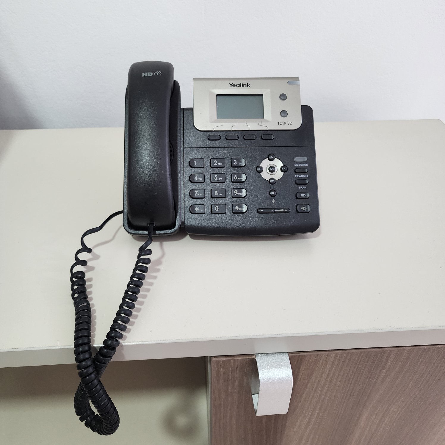 equipos profesionales - Teléfono Yealink, dual line, poquísimo uso, perfecto para oficinas