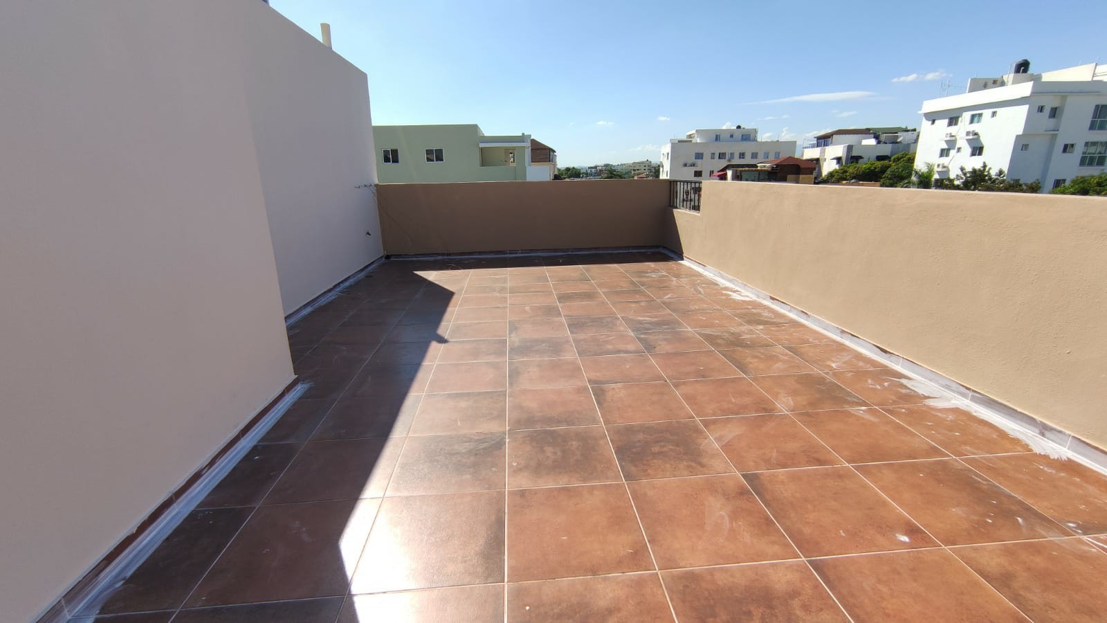 apartamentos - Excelente apartamento en alquiler en  Miramar con terraza
150 mts
4toPSO
$46,000 9