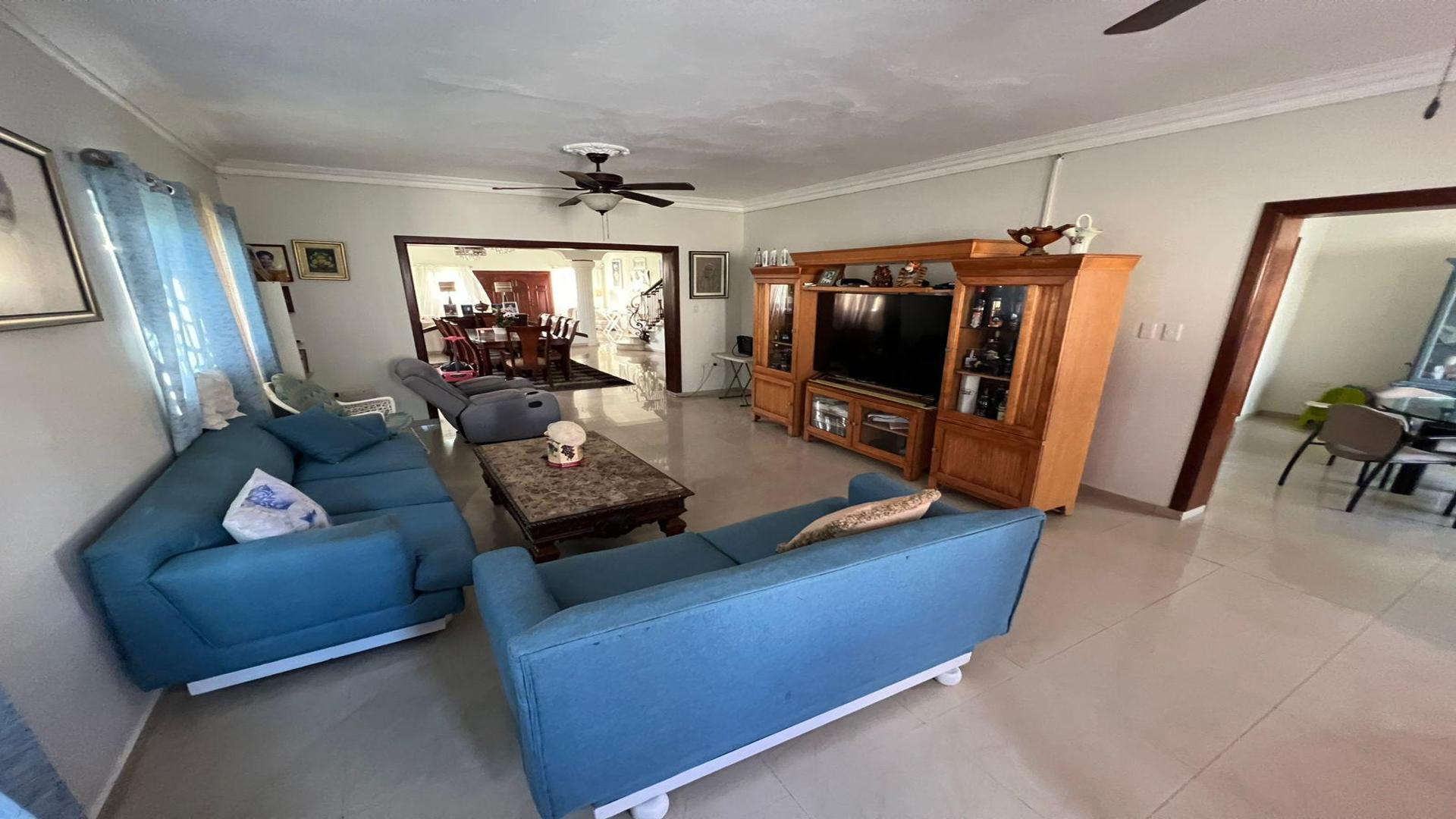 casas - Casa de 2 niveles en venta en Altos de Arroyo Hondo III 9