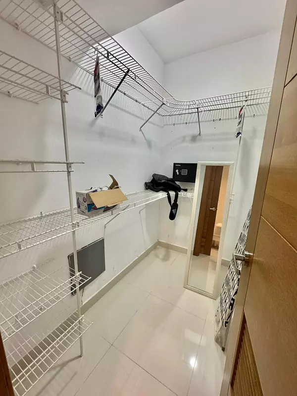 apartamentos - Apartamento en Alquiler Amueblado EVARISTO MORALES 3