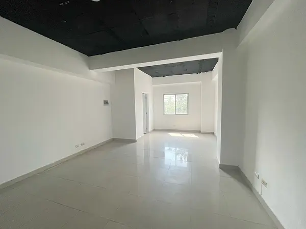 oficinas y locales comerciales - Local céntrico y comercial  5
