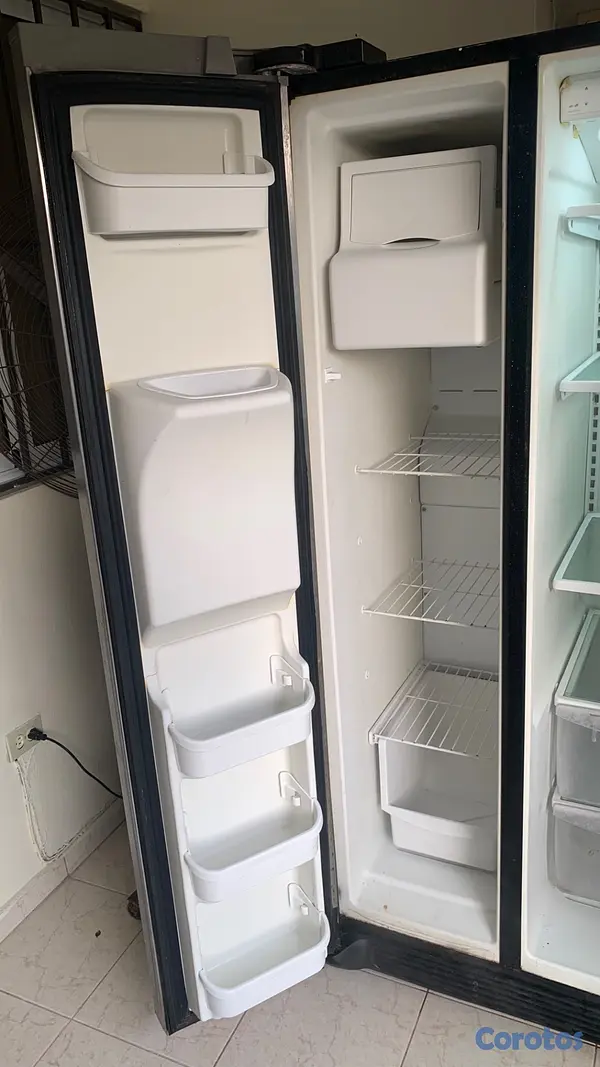 electrodomesticos - Vendo nevera Frigidaire barata 26 pies cubicos 2