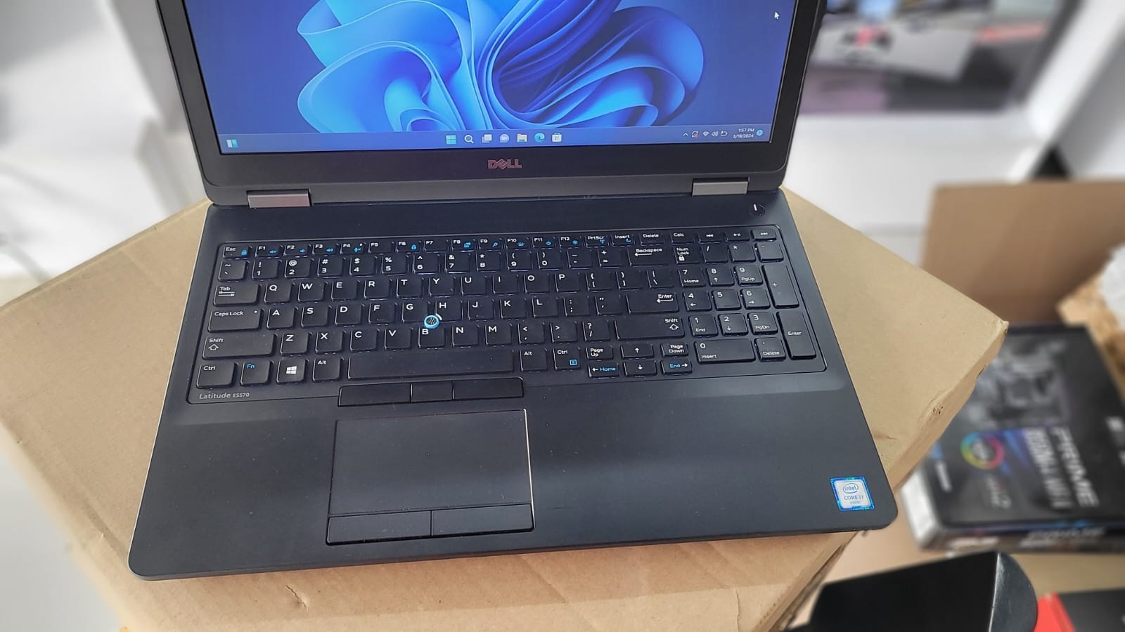 computadoras y laptops - Dell Latitude 5570 5590 5580 i7 6ta / 7ma / 8va / 15 plg  1