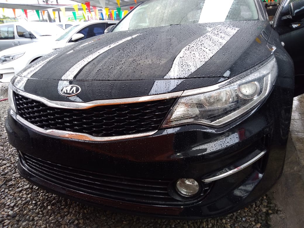 carros - KIA K5 2018 NEGRODESDE: RD$700,100.00 2