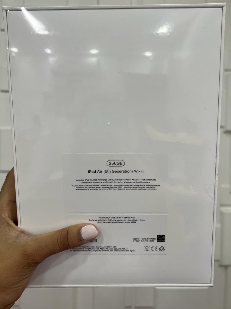 celulares y tabletas - iPad Air 5th Generacion de 256gb Sellada  3