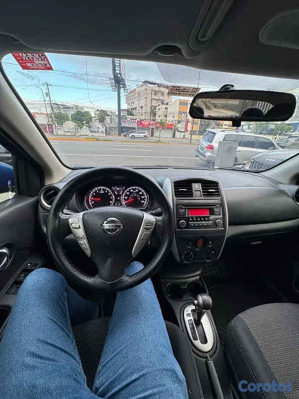 carros - Nissan Versa SV 2016
 10