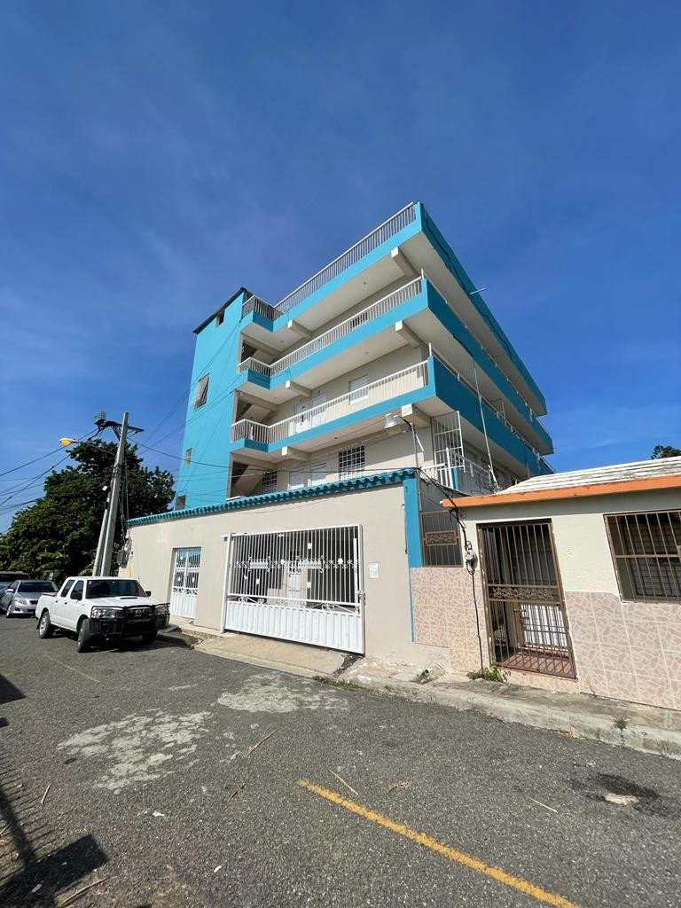 otros inmuebles - Atención inversionistas Vendo edificio de apartamentos en Gurabo recien remodela 6