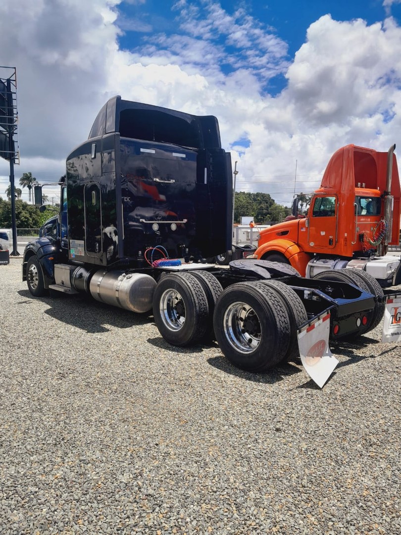 camiones y vehiculos pesados - Peterbilt 386 año 2013 3