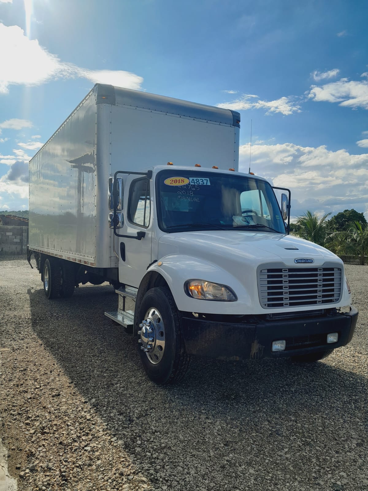 camiones y vehiculos pesados - FREIGHTLINER M2 106 AÑO 2018