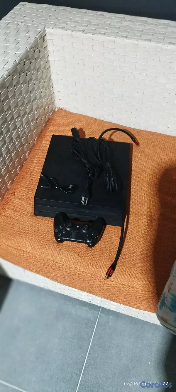consolas y videojuegos - 🚨 VENDO PS4 PRO 1TB 🔥🎮 PS4 Pro 1TB FULL NÍTIDA  3