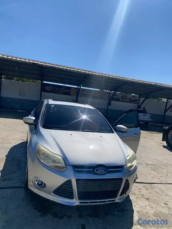carros - carro Ford Focus  6
