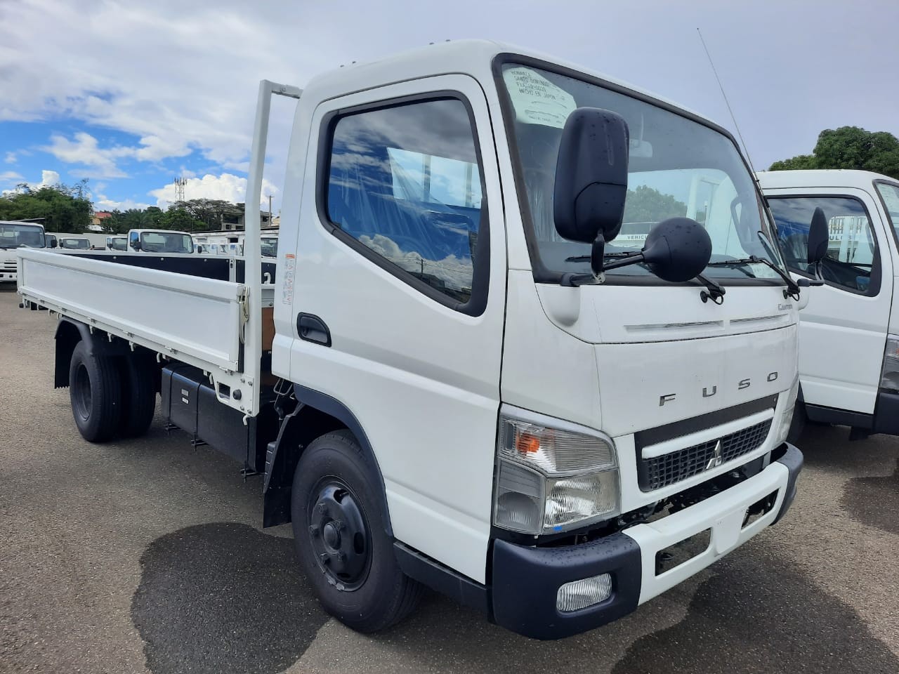 camiones y vehiculos pesados - MITSUBISHI CANTER FUSO 2024  2