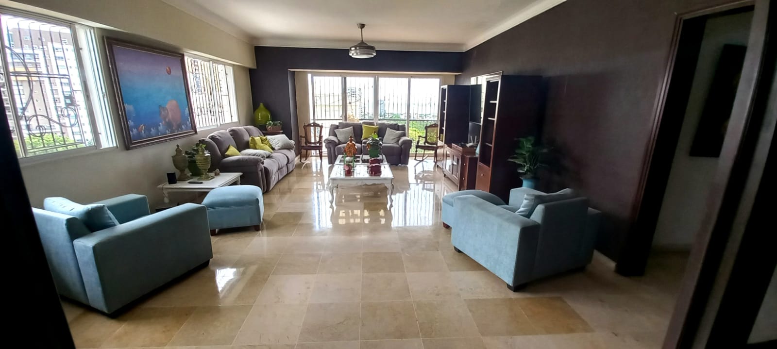 apartamentos - Vendo apto en el Vergel piso alto 480. Mts. 
Us$ 420,000