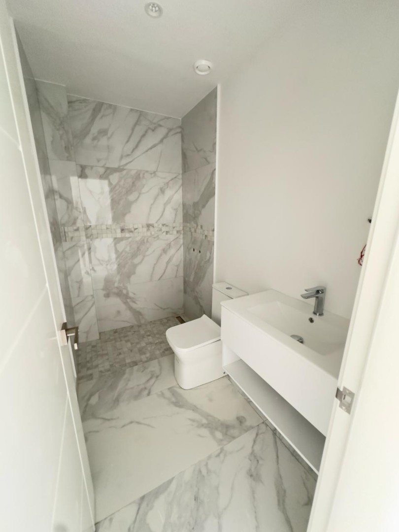 apartamentos - Apartamento  2do piso en Cana Rock punta cana 
 3
