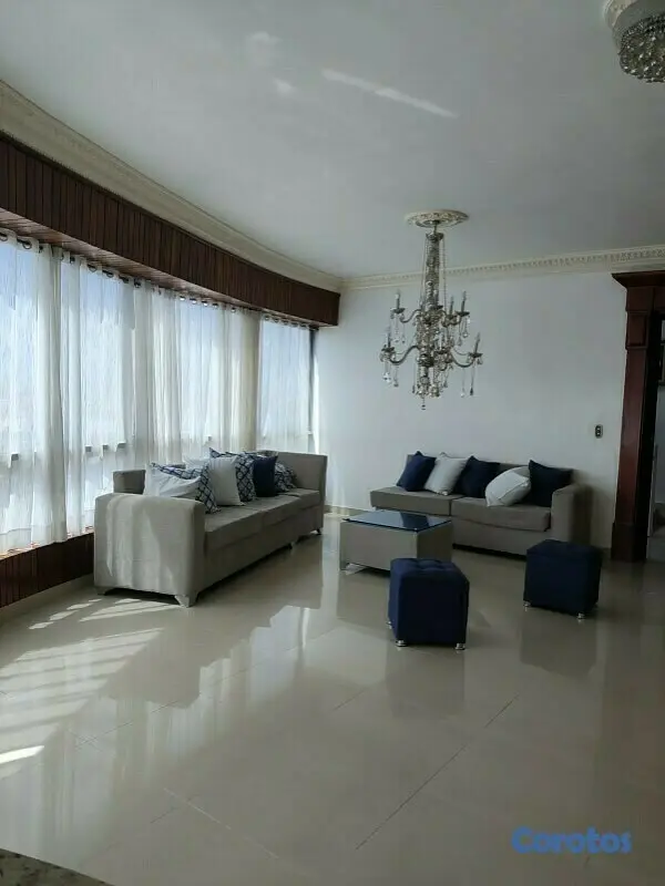 apartamentos - *Impecable, amplio y lindo departamento 3 Habit cada una con su baño* 234 Mts 2