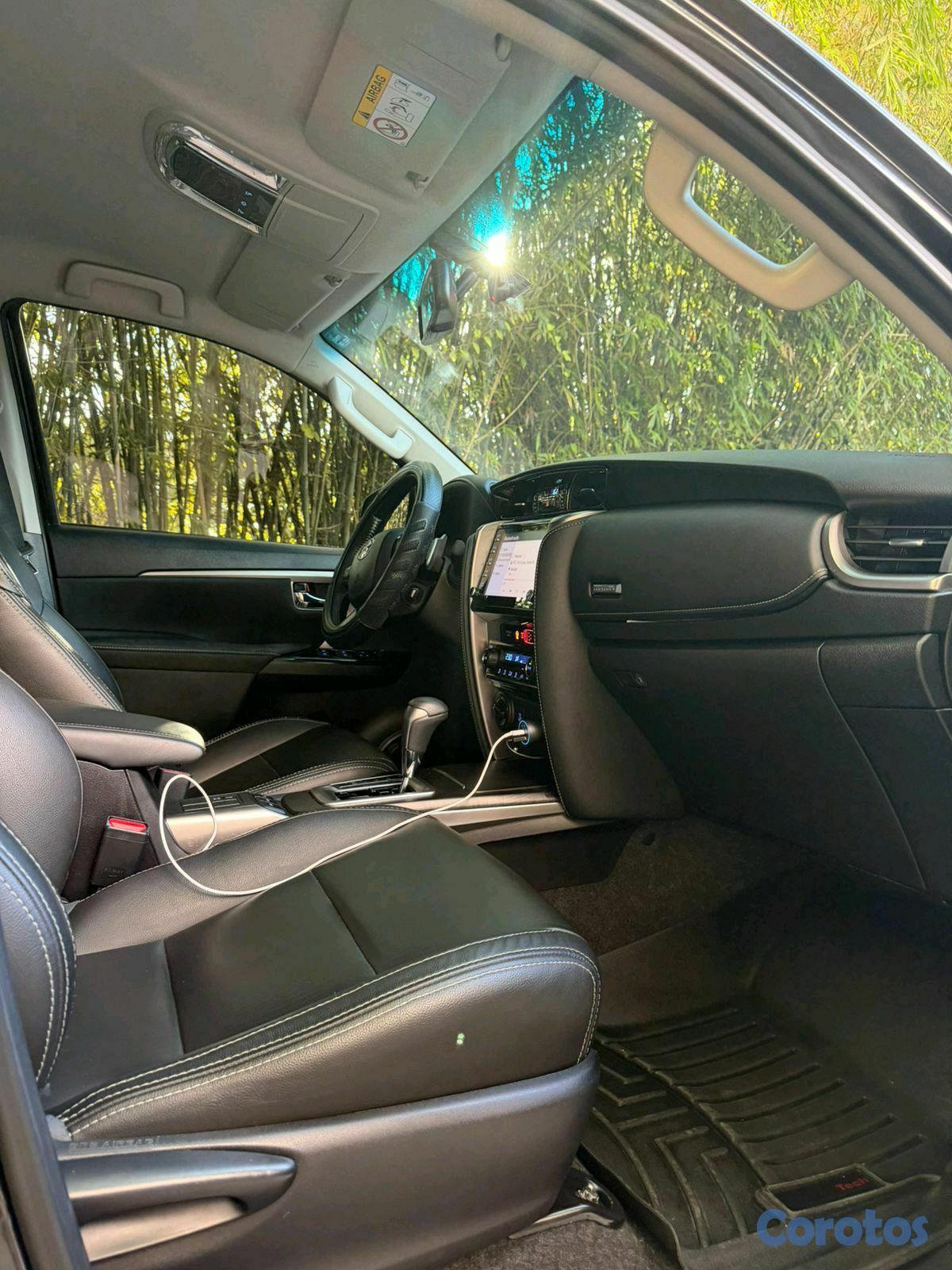 jeepetas y camionetas - Toyota fortuner 2022 9