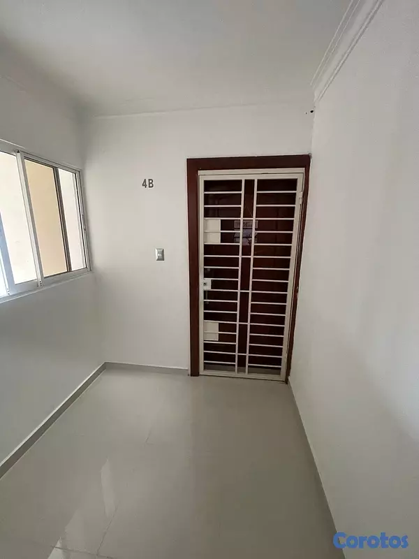 apartamentos - venta de apartamento 4to y 5to piso de 244mts en los corales del sur  6