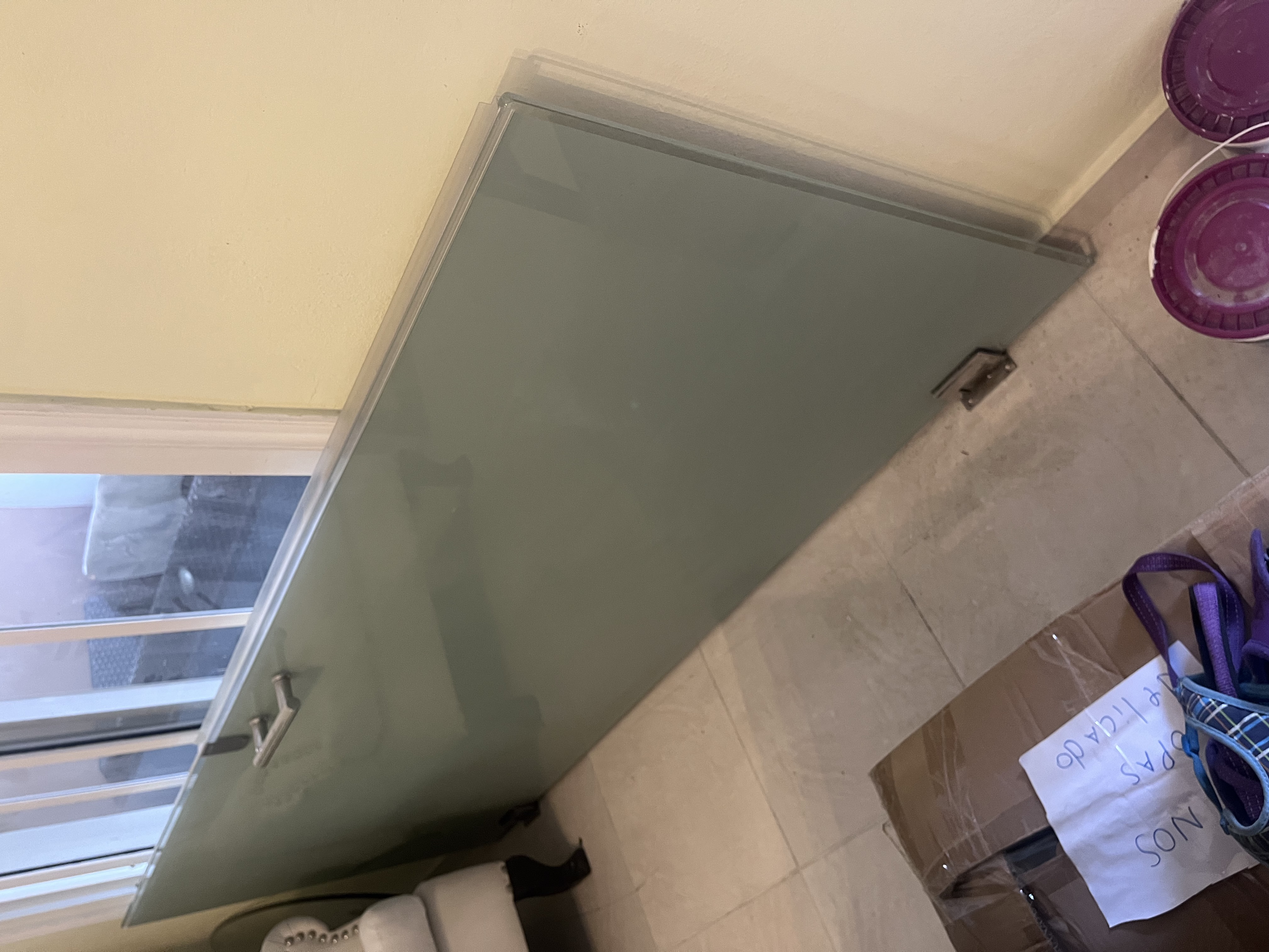 decoración y accesorios - Puerta Abatible en Cristal 