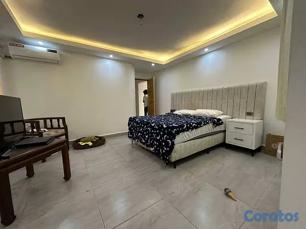 apartamentos - Venta de apartamento de oportunidad remodelado en la castellana 8