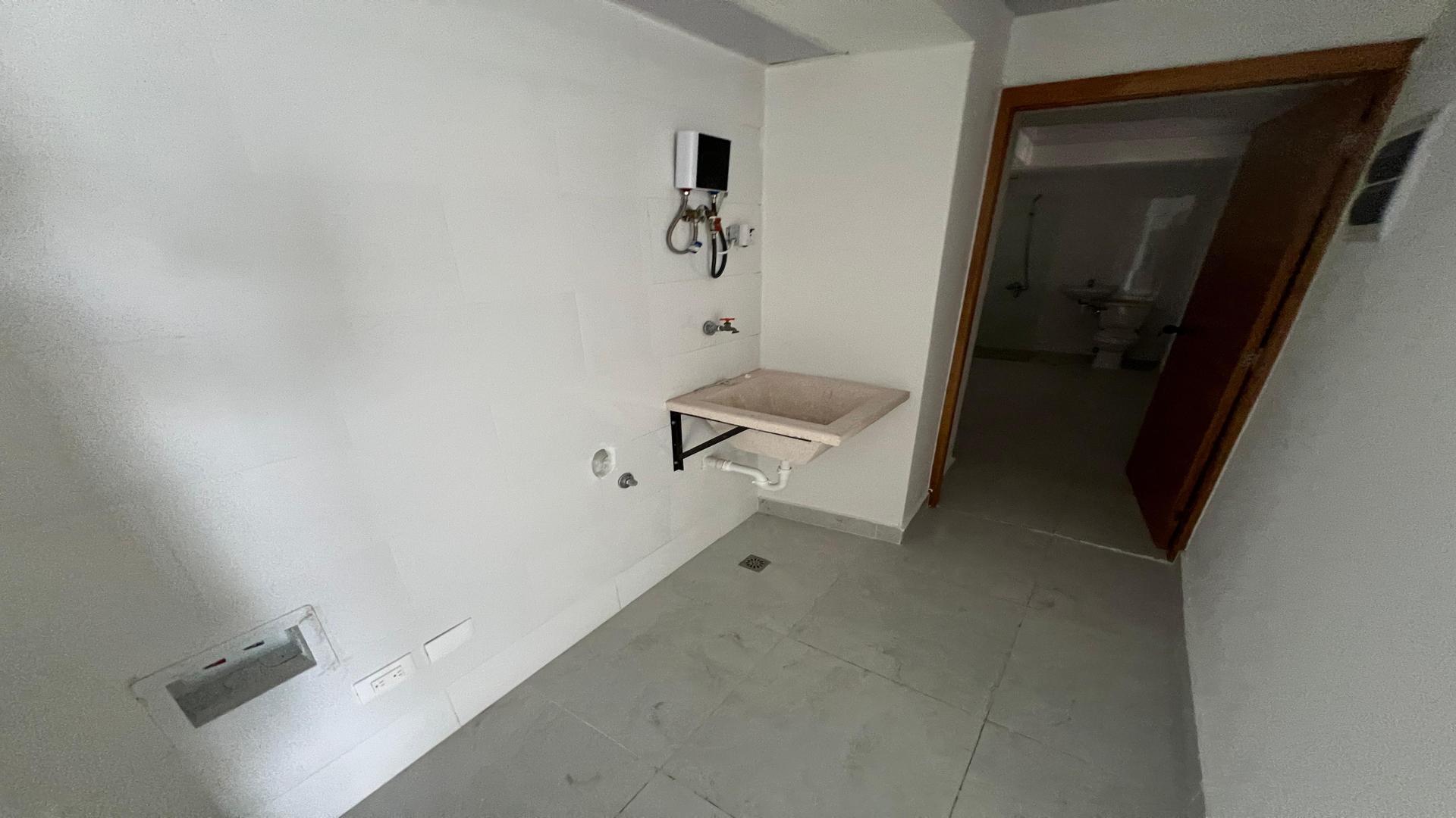 apartamentos - Apartamento Nuevo en Venta en Don Honorio 5
