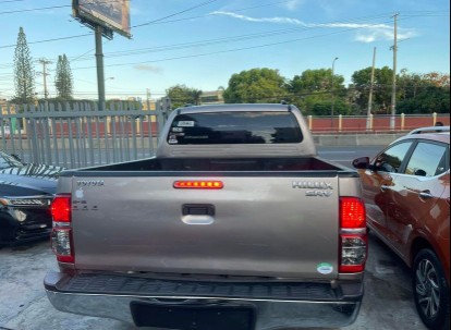 jeepetas y camionetas - Toyota Hilux 2008 full impecable 2