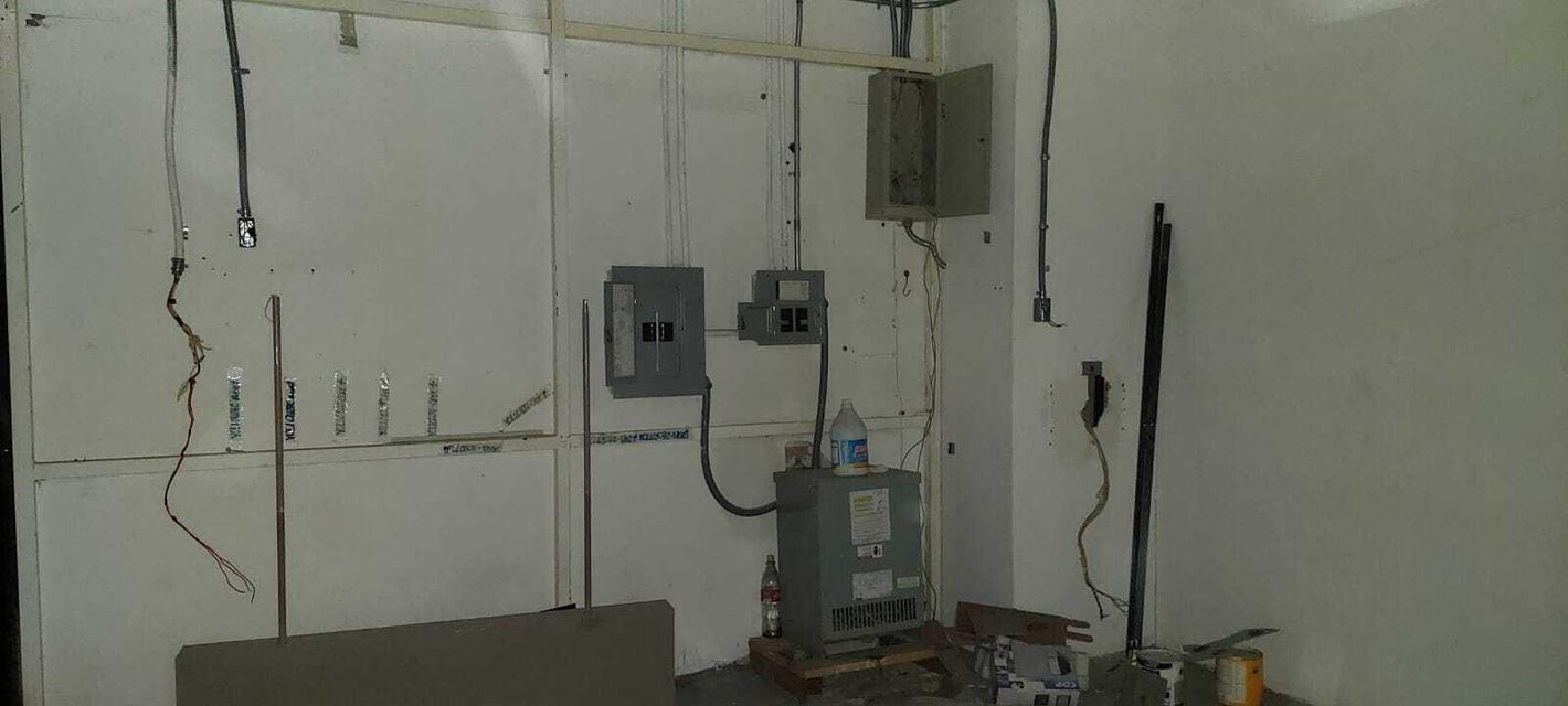 oficinas y locales comerciales - Local Comercial en Alquiler  2