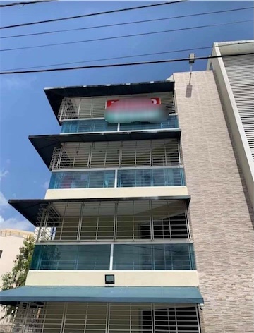 Se vende apartamento 4to nivel con terraza techada autopista de sábado Isidro