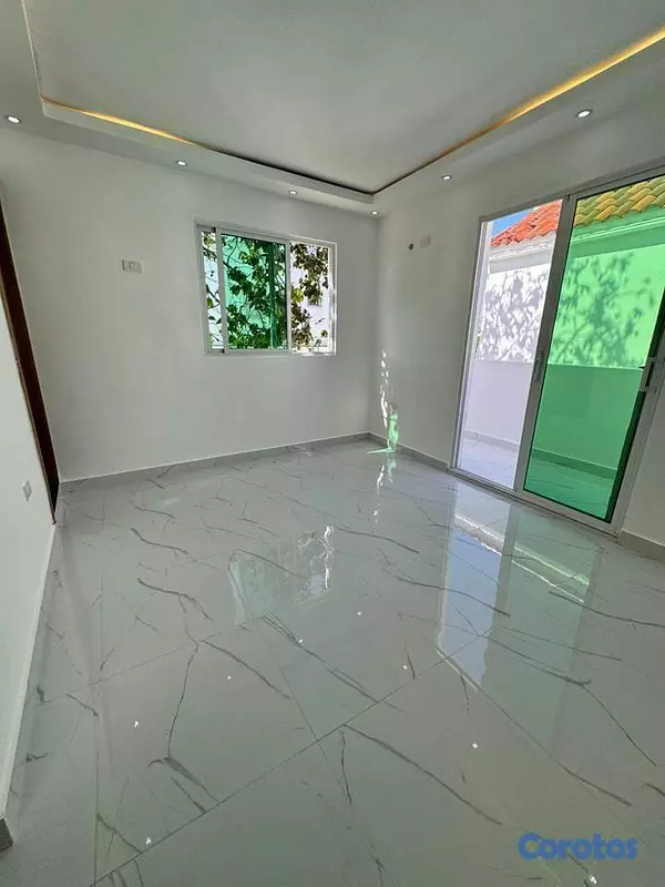 casas - Casa con piscina en prado oriental  5