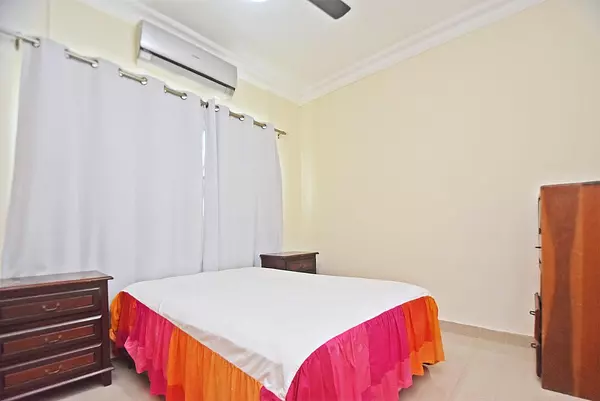 apartamentos - Venta, Apartamento de 3 Habitaciones, Renacimiento 6