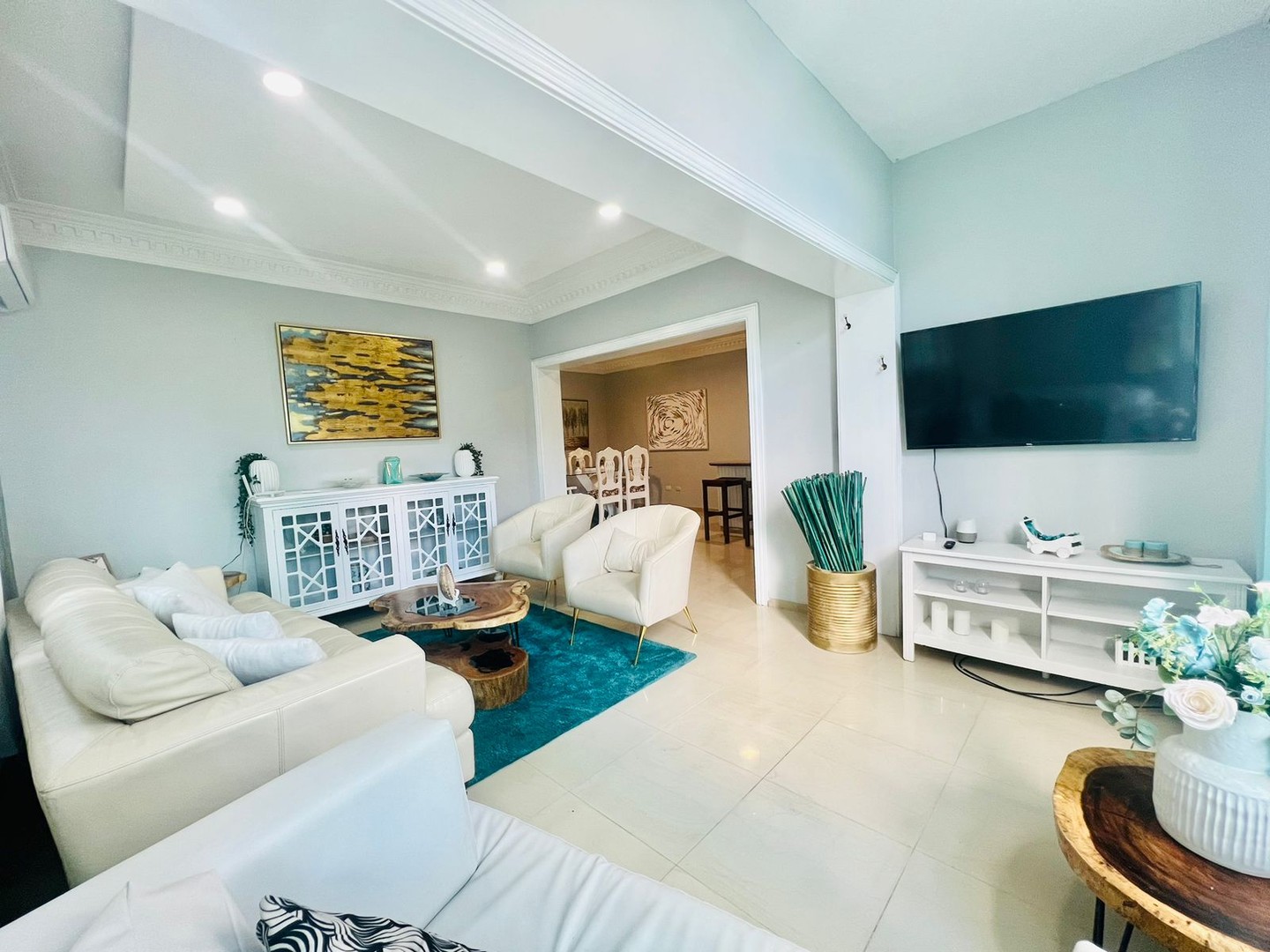 apartamentos - El Millón📍Vendo apto. Con: 149 mtos. 124 de apto. 3H, 2B, 2P/Lineales 2