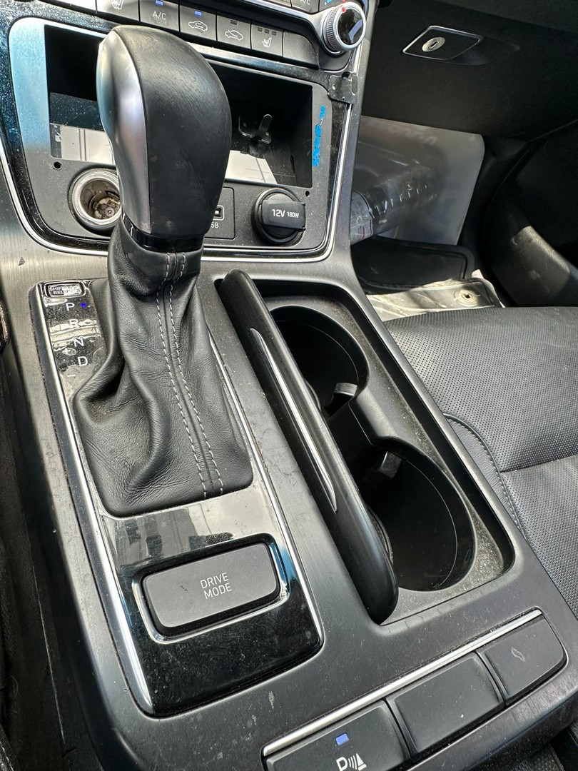 carros - HYUNDAI GRANDEUR 2018 BLANCODESDE: RD$870,000.00 4