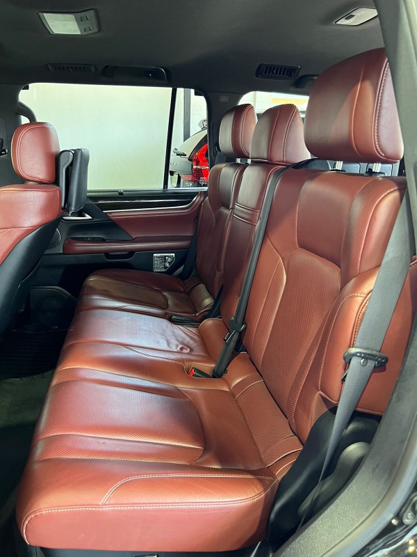 jeepetas y camionetas - Lexus LX 570 2019 impecable 3