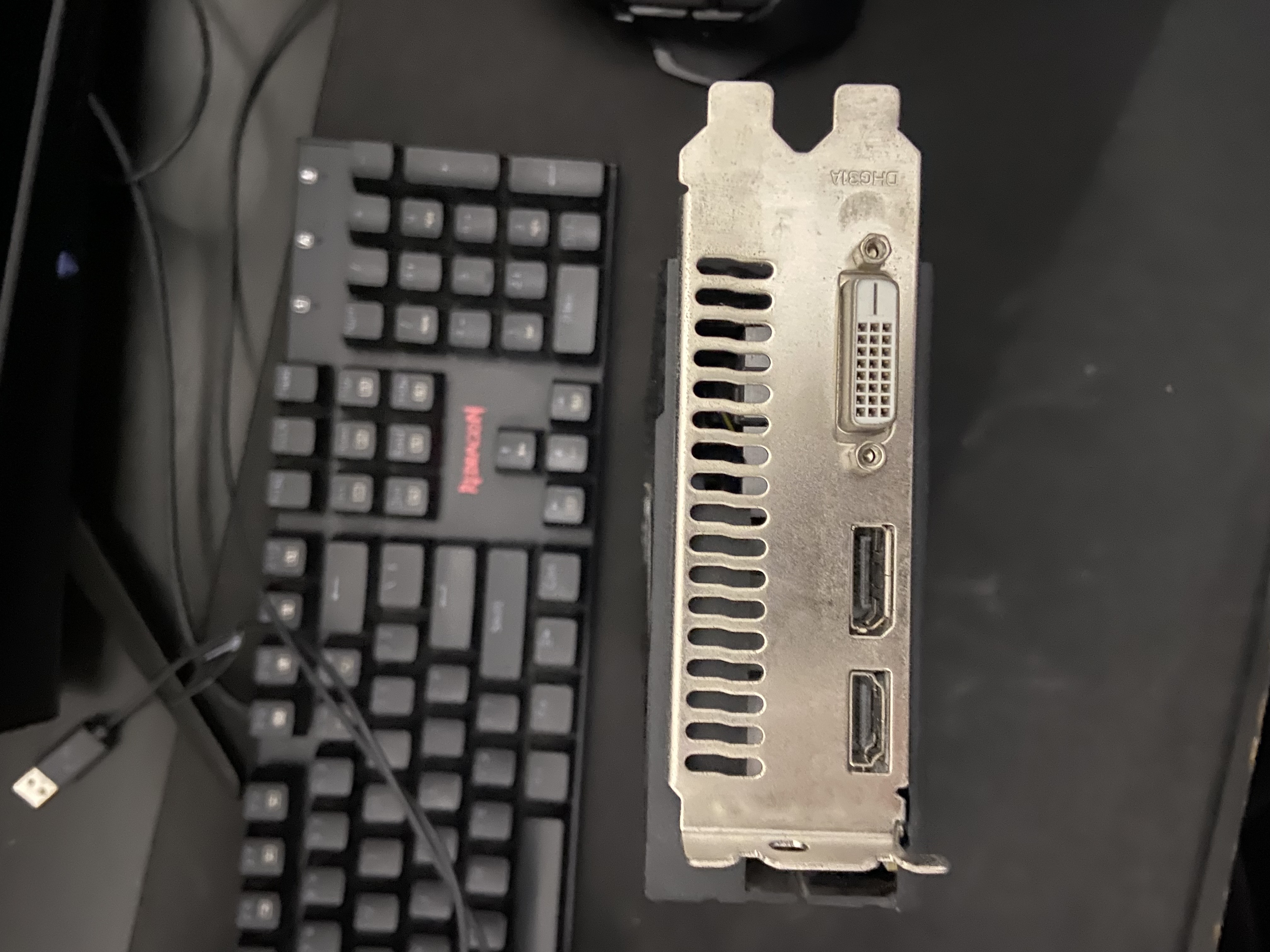 computadoras y laptops - Vendo grafica AMD rx580 1