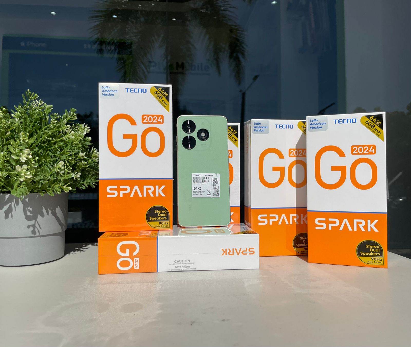 celulares y tabletas - Tecno Spark Go 2024 -Nuevo!