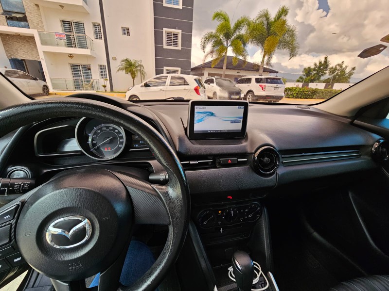 carros - Mazda demio 2017 8