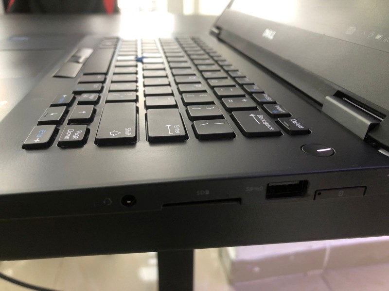 computadoras y laptops - DELL LATITUDE E7470, i5 de 6ta Generación, 4 GB Ram, 256 de Disco, Windows 10 3