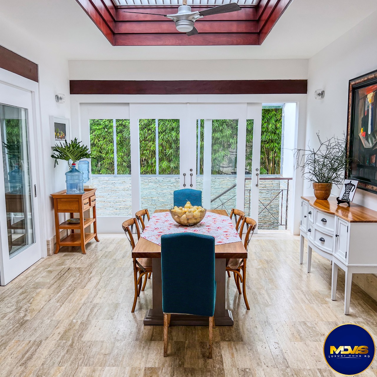casas vacacionales y villas - Se vende Hermosa villa Ubicada en Casa de Campo 2