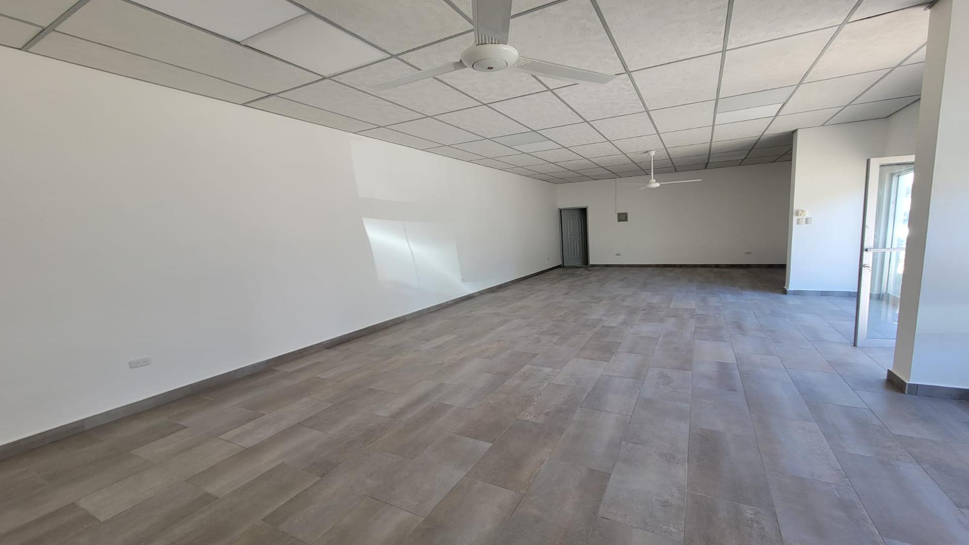 oficinas y locales comerciales - Alquiler de local comercial primer nivel en Bella Vista